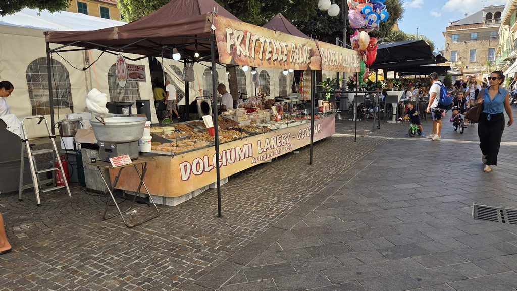 Scorcio di Pietra Ligure durante Dolcissima Pietra